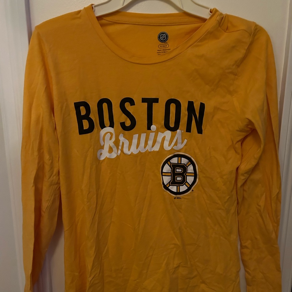 Boston Bruins tshirt